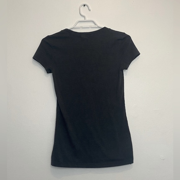 Urban Outfitters - Gray Short Sleeve T-Shirt - Small - Picture 3 of 3